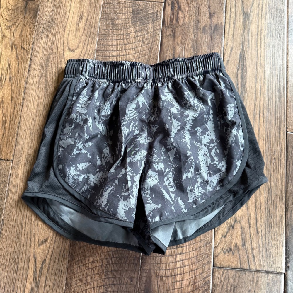 Nike NWT Dri-FIT Tempo Womens Running Shorts Grey‎ Black Abstract FZ3482-010 XS